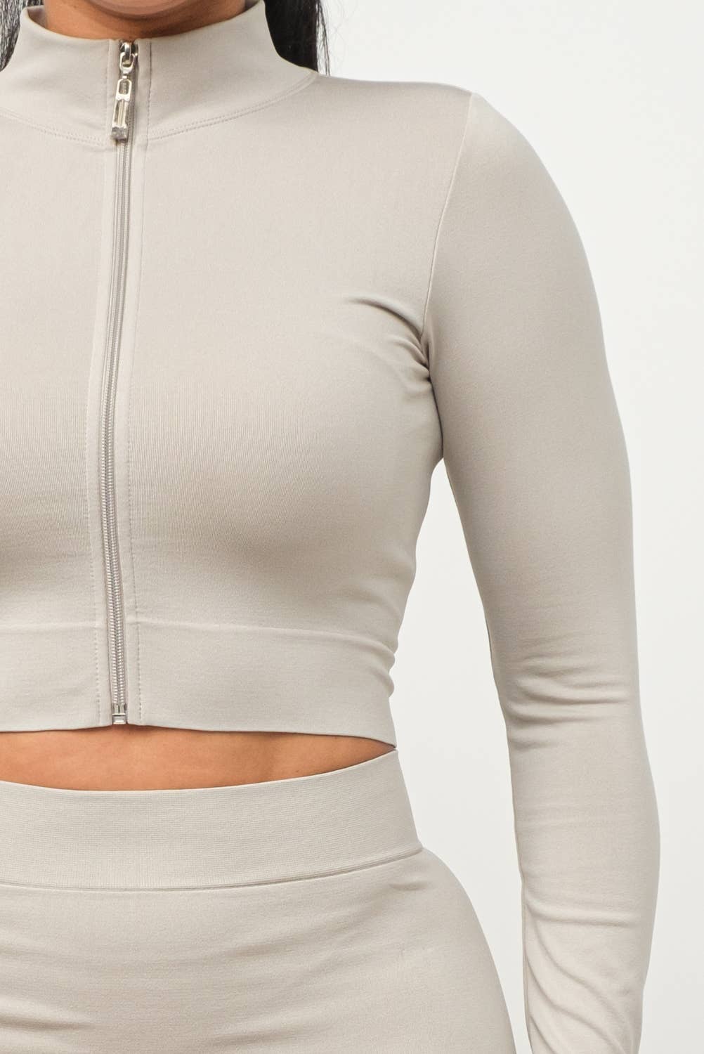 SculptFlex Seamless Zip Up Jacket And Biker Shorts Set For Active Women With Open Thumb Holes