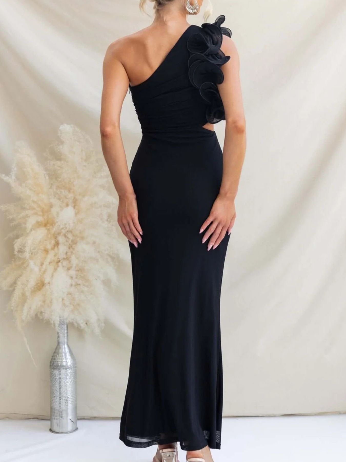 585c9ab8-8cab-4373-b835-3b9d63c0cfed-Max